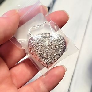 925 Sterling Silver Large Heart Floral Cutout Design Dangle Earrings NWOT